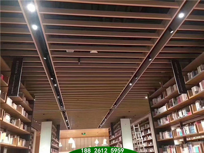 转印木纹铝方通吊顶 赋予室内门自然灵气的高雅选择